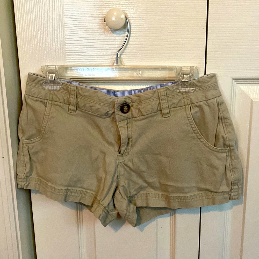 Women’s Khaki Shorts